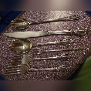 Oneida Distinction Deluxe RAPHAEL Stainless Flatware 6 pcs Dinner Serving EUC!